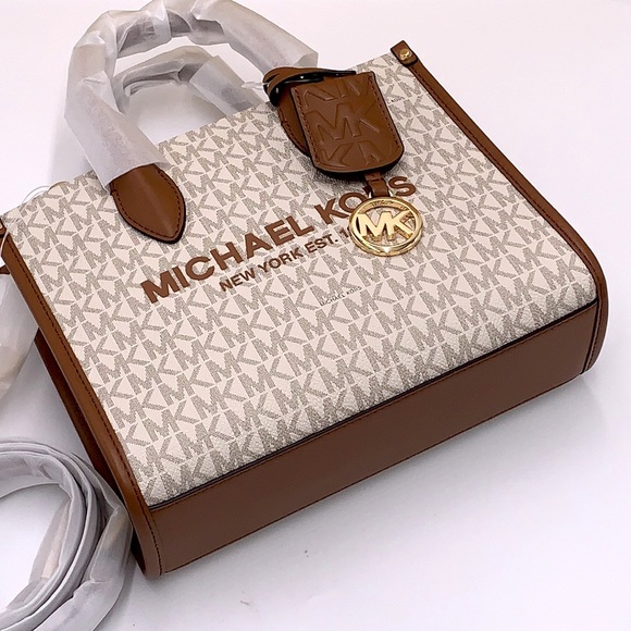 🔥Offer of the day! Michael Kors Mirella Small Crossbody Tote Bag VANILLA SIGNT - Picture 3 of 15
